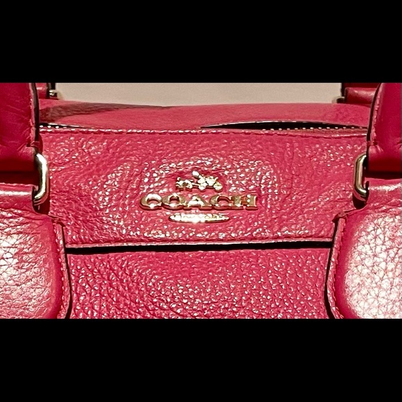 COACH leather purse - Picture 2 of 2